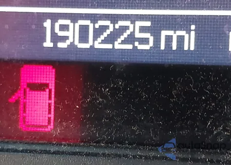 2013 Chrysler Town & Country Touring из США, поврежденный, VIN 2C4RC1BG1DR674264